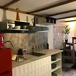 Corvin Apartment Near Semmelweis And Heimpal